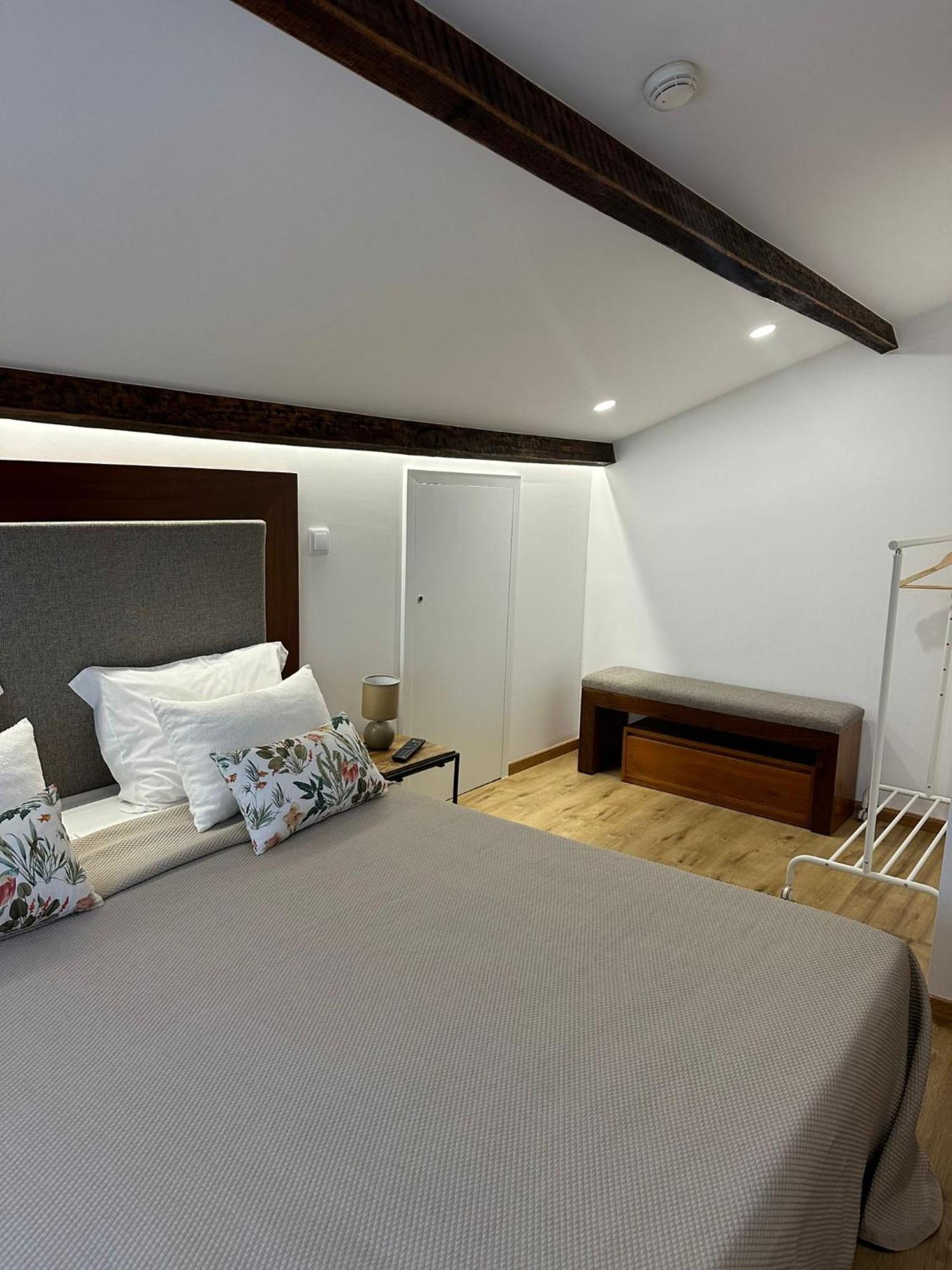 Guest House Mj Povoa de Varzim Luaran gambar